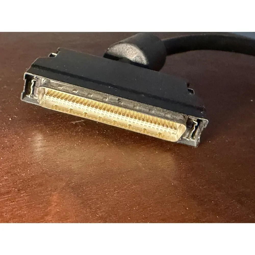 68-pin SCSI Interface Cable male to male short